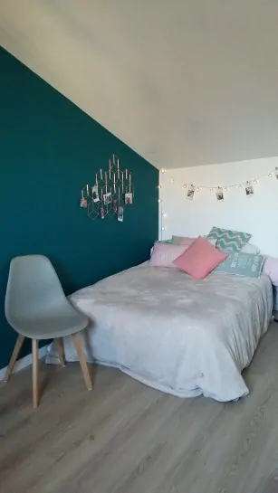 Anne Laure - Bordeaux Room