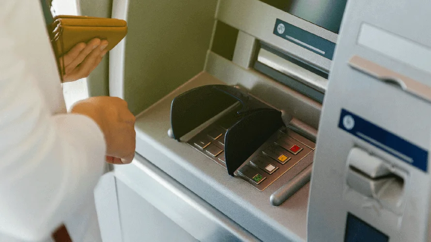 Withdrawing money from an ATM in France