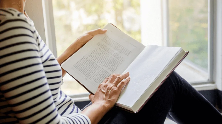 Lisez un livre en français